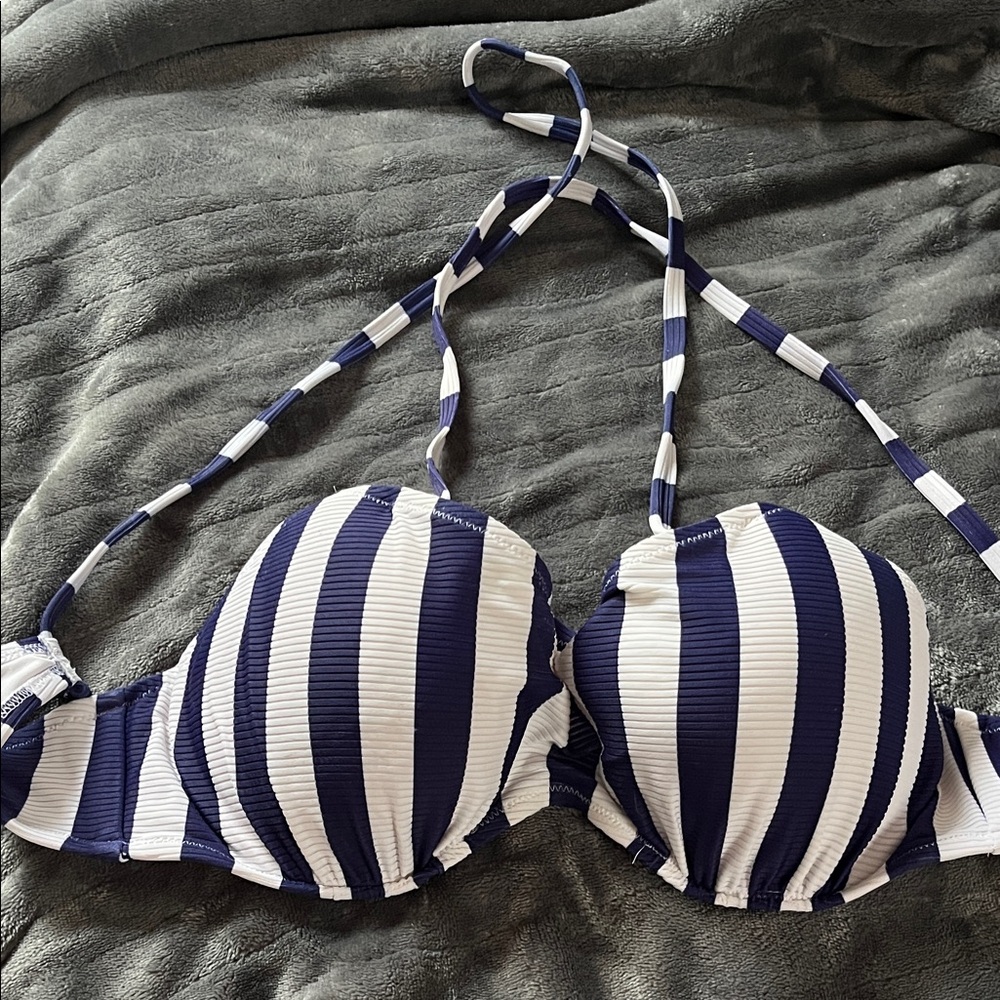 Target Shade & Shore Striped Blue and White Bikini Top 34C